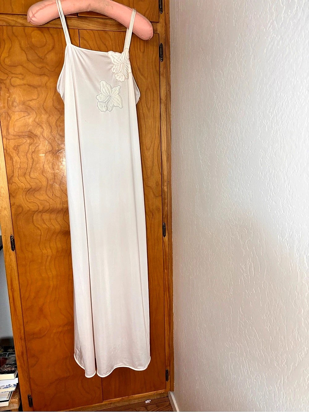 Vanity Fair Appliqué Maxi Nightgown and Peignoir Set Size 38